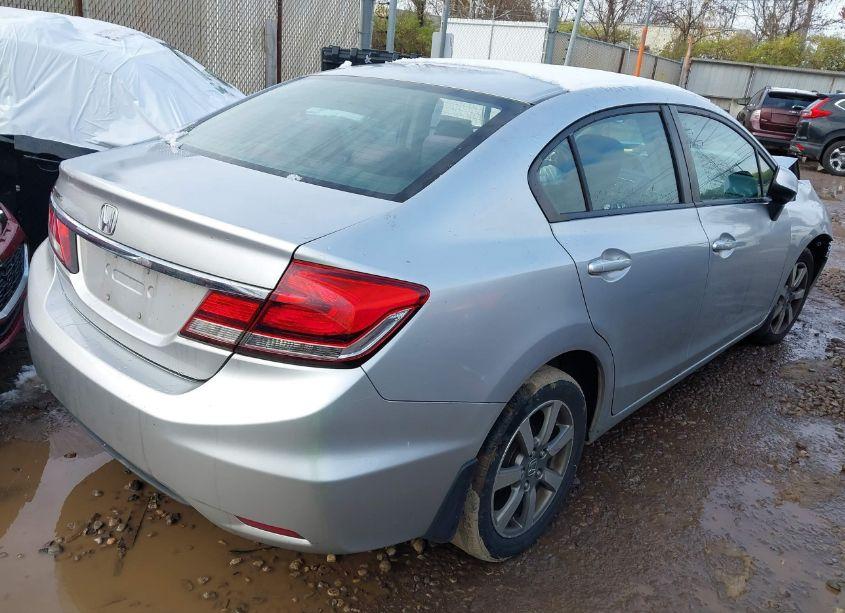 Photo 4 of 2013 Honda Civic LX (VIN 19XFB2F58DE015295)