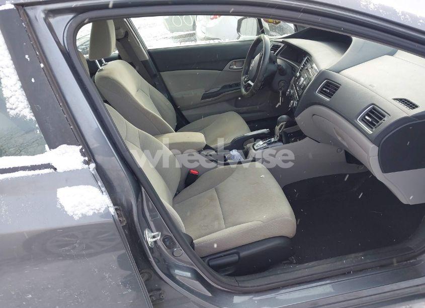 Photo 5 of 2013 Honda Civic LX (VIN 19XFB2F58DE021937)