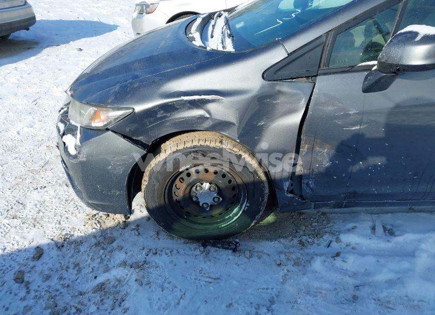 Photo 6 of 2013 Honda Civic LX (VIN 19XFB2F58DE021937)