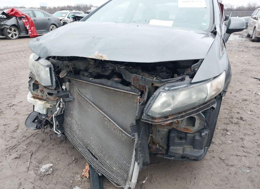 Photo 6 of 2013 Honda Civic LX (VIN 19XFB2F58DE024630)