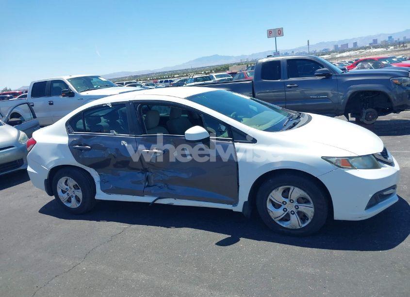 Photo 13 of 2013 Honda Civic LX (VIN 19XFB2F58DE047700)