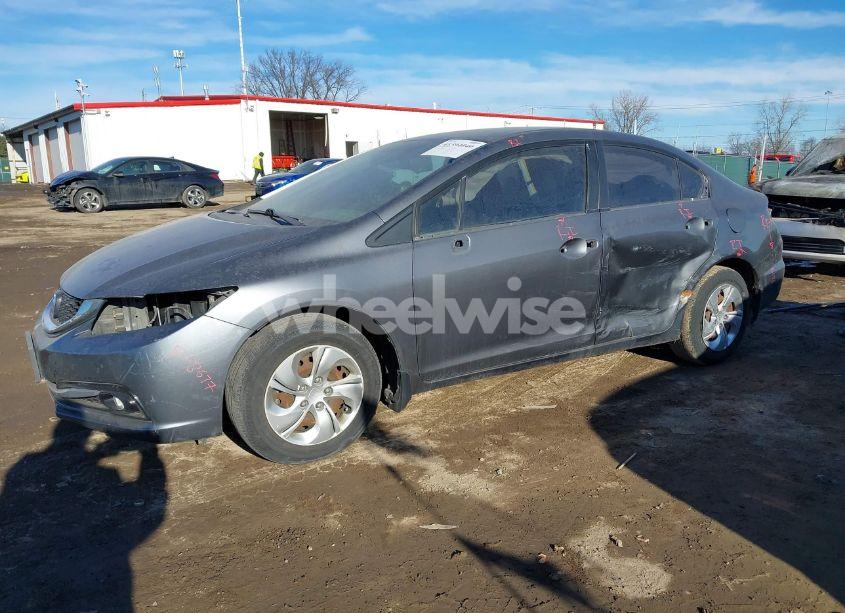 Photo 6 of 2013 Honda Civic LX (VIN 19XFB2F58DE048457)