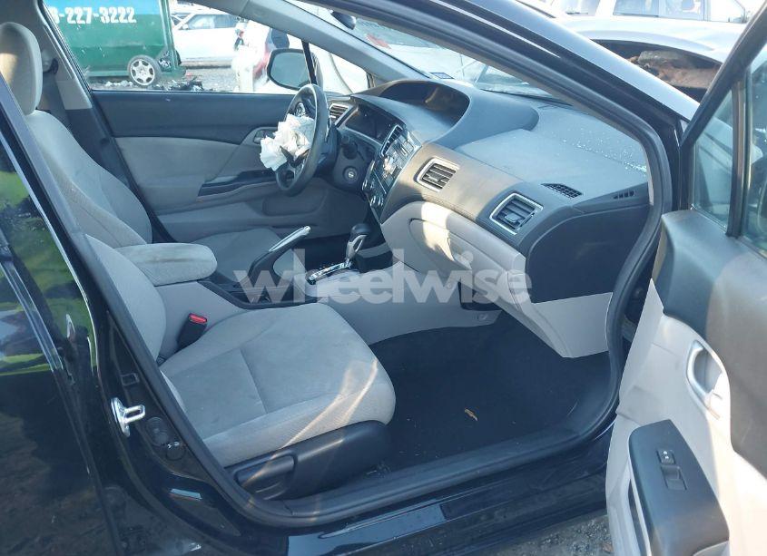 Photo 5 of 2013 Honda Civic LX (VIN 19XFB2F58DE049334)