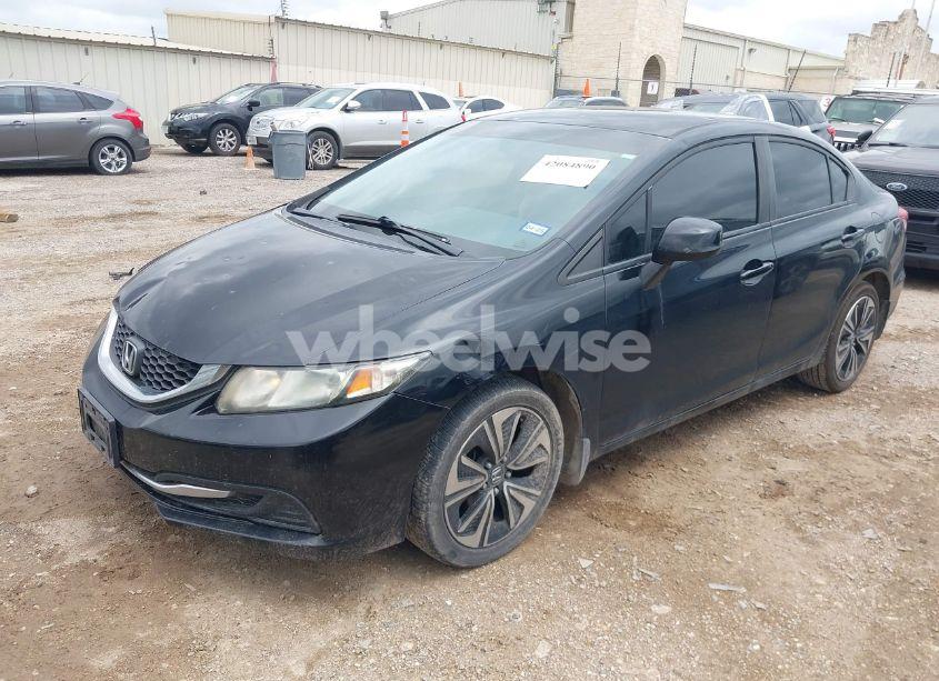 Photo 2 of 2013 Honda Civic LX (VIN 19XFB2F58DE049348)