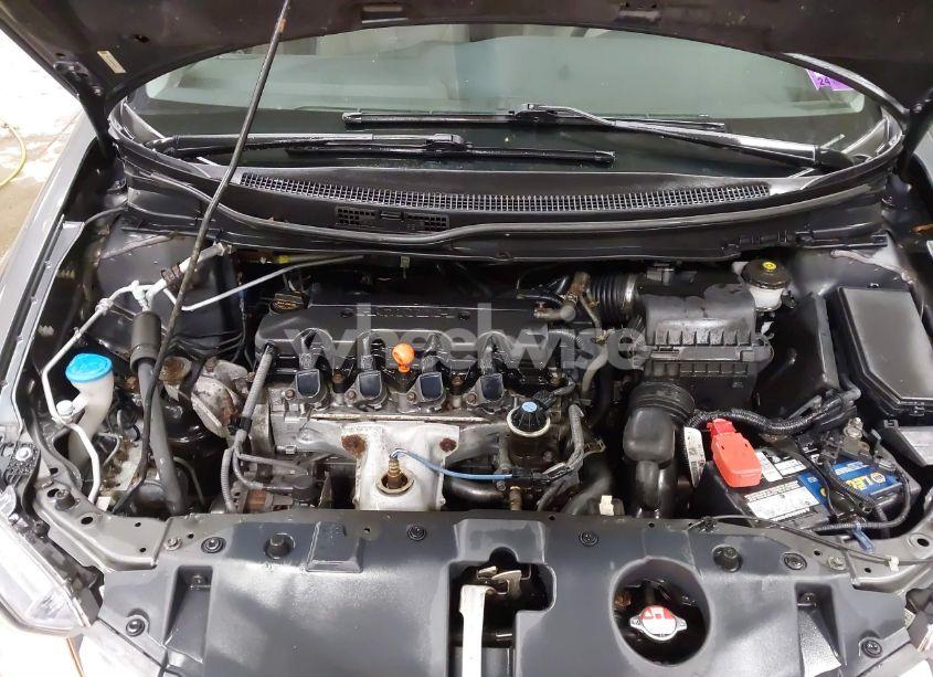 Photo 10 of 2013 Honda Civic LX (VIN 19XFB2F58DE096315)