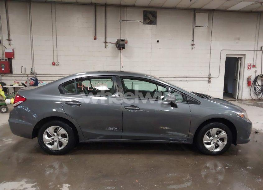 Photo 13 of 2013 Honda Civic LX (VIN 19XFB2F58DE096315)