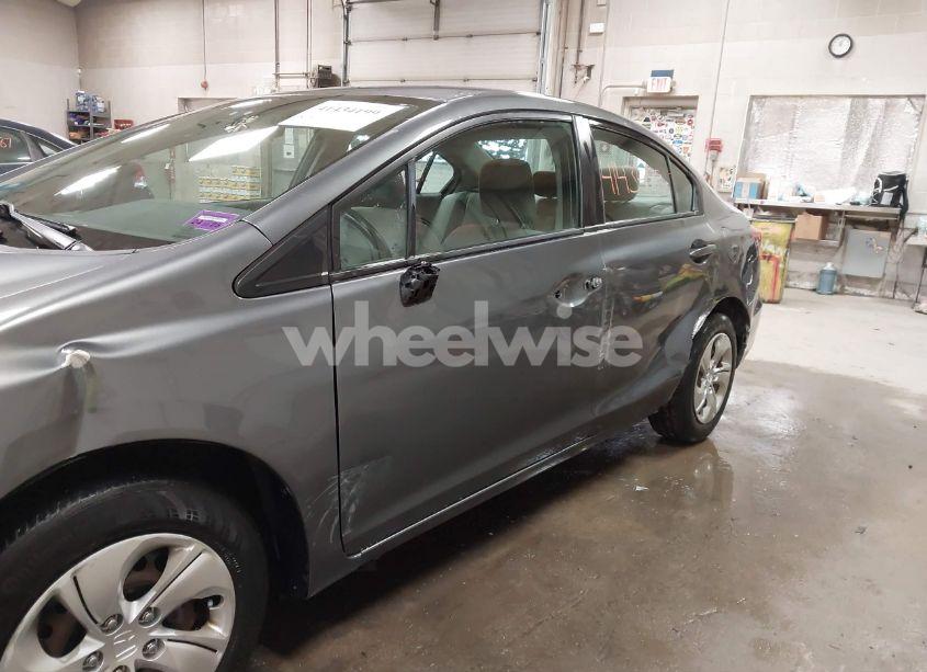 Photo 17 of 2013 Honda Civic LX (VIN 19XFB2F58DE096315)
