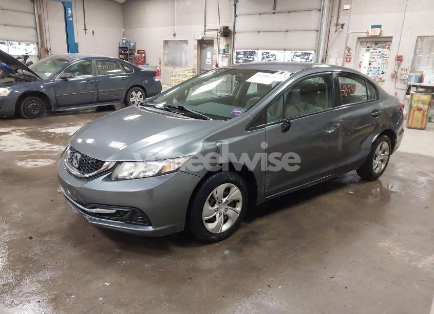 Photo 2 of 2013 Honda Civic LX (VIN 19XFB2F58DE096315)