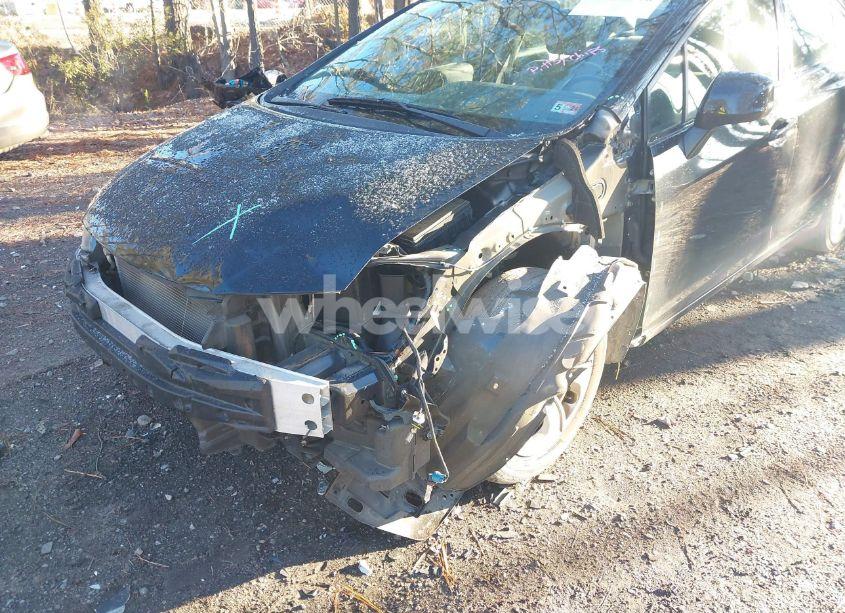 Photo 6 of 2013 Honda Civic LX (VIN 19XFB2F58DE205503)