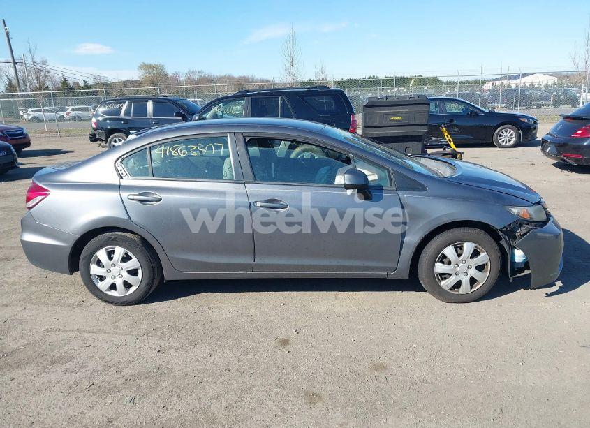 Photo 12 of 2013 Honda Civic LX (VIN 19XFB2F58DE245757)
