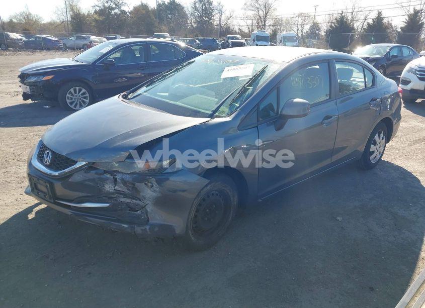 Photo 2 of 2013 Honda Civic LX (VIN 19XFB2F58DE245757)