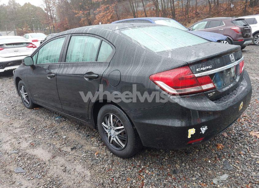 Photo 3 of 2013 Honda Civic LX (VIN 19XFB2F58DE245807)