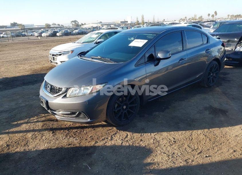 Photo 2 of 2013 Honda Civic LX (VIN 19XFB2F58DE261165)