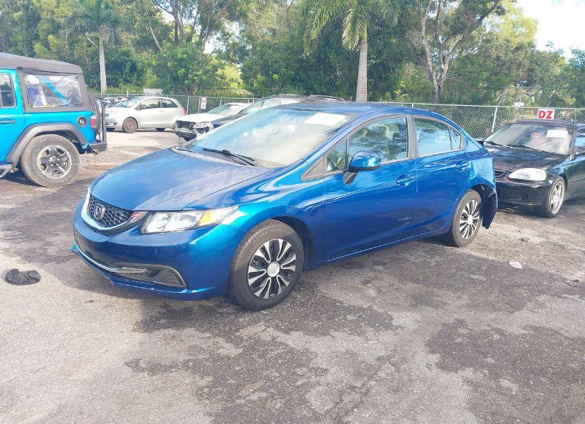Photo 2 of 2013 Honda Civic LX (VIN 19XFB2F58DE263577)