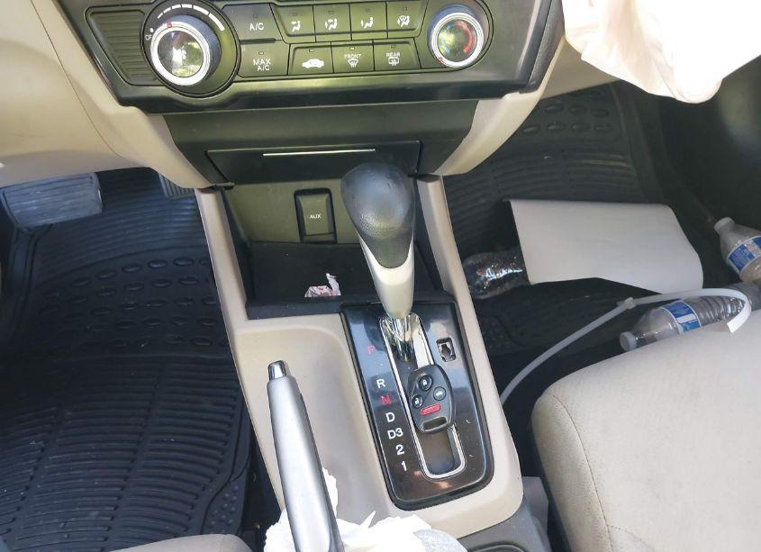 Photo 11 of 2013 Honda Civic LX (VIN 19XFB2F58DE292190)