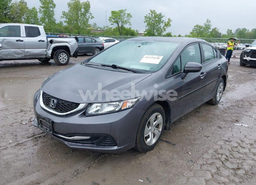 Photo 2 of 2014 Honda Civic LX (VIN 19XFB2F58EE031501)