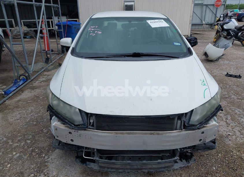 Photo 12 of 2014 Honda Civic LX (VIN 19XFB2F58EE058438)