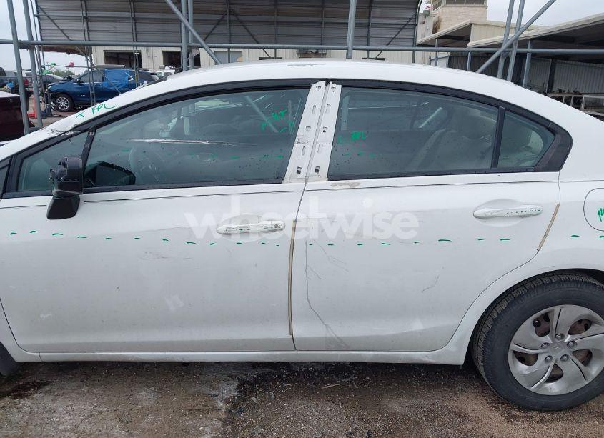 Photo 14 of 2014 Honda Civic LX (VIN 19XFB2F58EE058438)