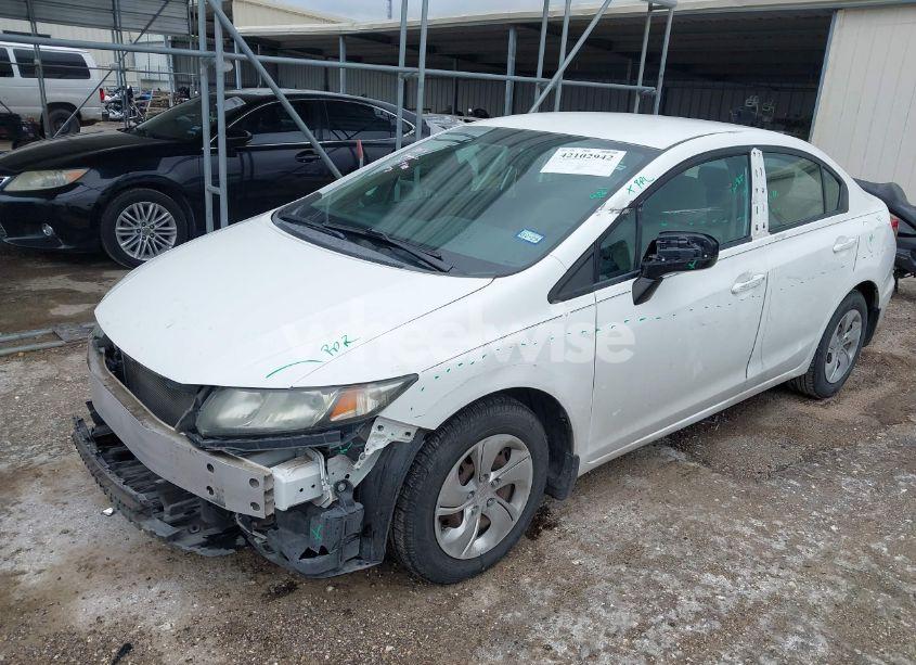 Photo 2 of 2014 Honda Civic LX (VIN 19XFB2F58EE058438)