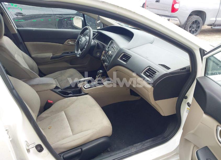 Photo 5 of 2014 Honda Civic LX (VIN 19XFB2F58EE058438)