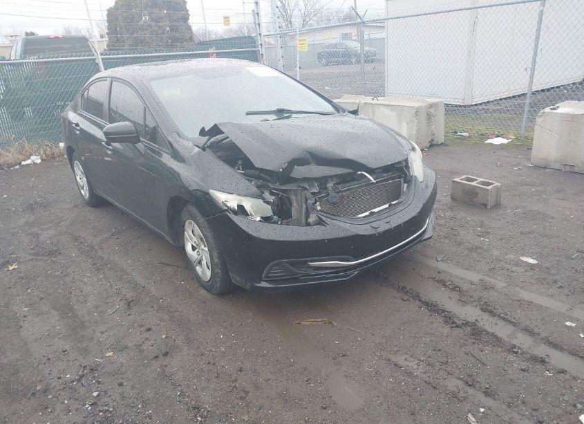 2015 Honda Civic LX (VIN 19XFB2F58FE005661) main photo