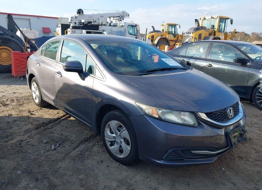 2015 Honda Civic LX (VIN 19XFB2F58FE042452) main photo