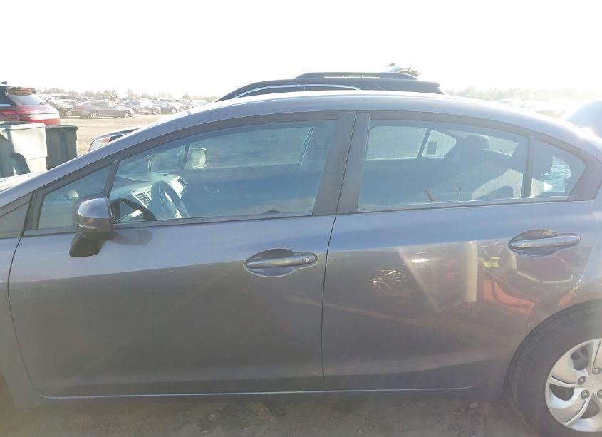 Photo 13 of 2015 Honda Civic LX (VIN 19XFB2F58FE042452)