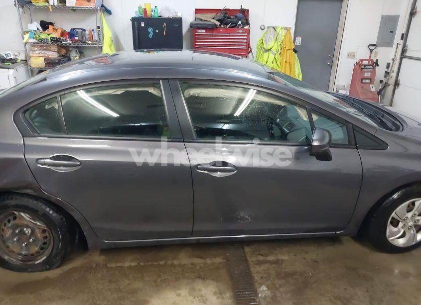 Photo 14 of 2015 Honda Civic LX (VIN 19XFB2F58FE082482)