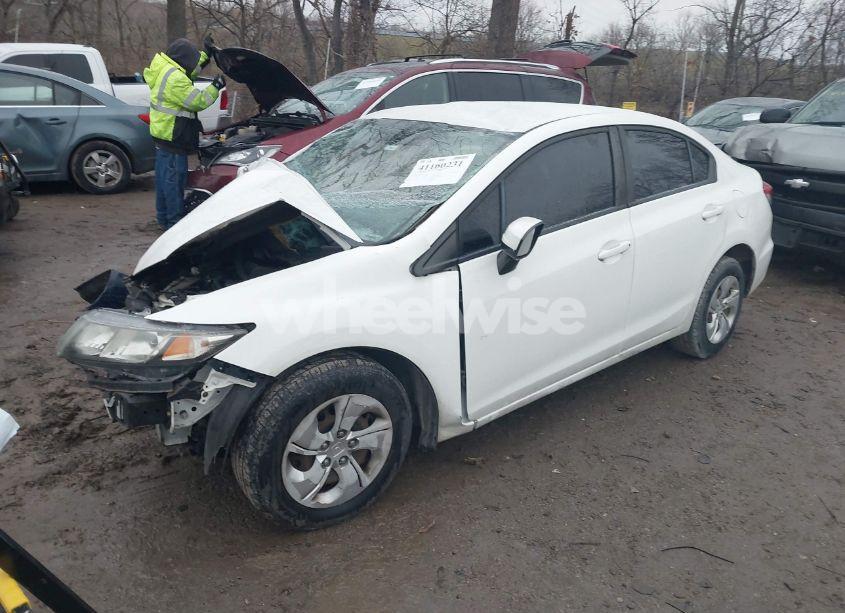 Photo 2 of 2015 Honda Civic LX (VIN 19XFB2F58FE106697)
