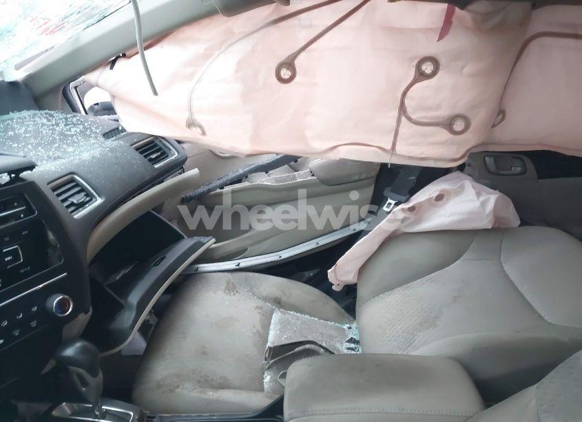 Photo 5 of 2015 Honda Civic LX (VIN 19XFB2F58FE106697)