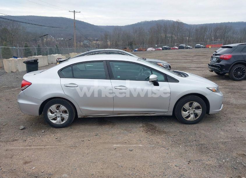 Photo 13 of 2015 Honda Civic LX (VIN 19XFB2F58FE203849)