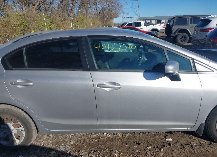 Photo 13 of 2015 Honda Civic LX (VIN 19XFB2F58FE236754)
