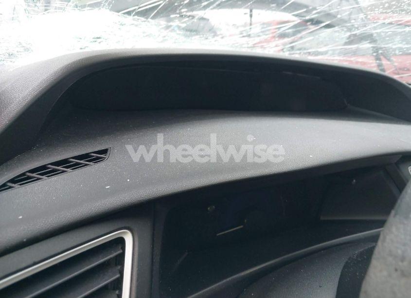 Photo 16 of 2015 Honda Civic LX (VIN 19XFB2F58FE276672)