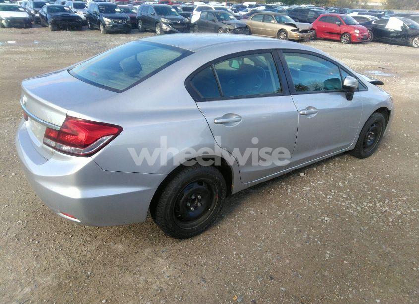 Photo 4 of 2015 Honda Civic LX (VIN 19XFB2F58FE288451)