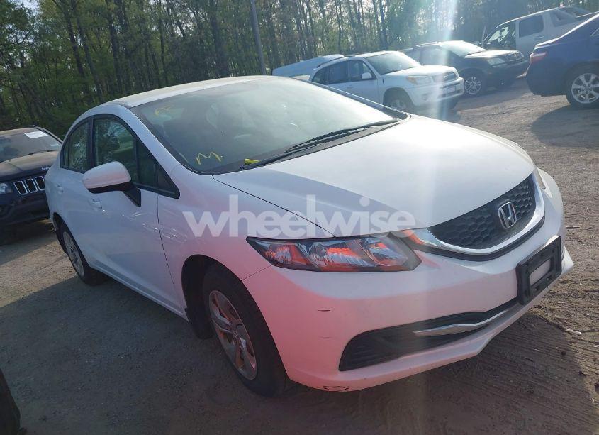 2015 Honda Civic LX (VIN 19XFB2F58FE292421) main photo