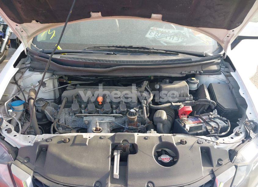 Photo 10 of 2015 Honda Civic LX (VIN 19XFB2F58FE292421)