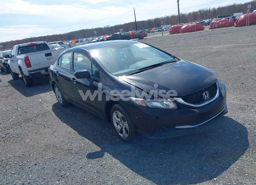 2015 Honda Civic LX (VIN 19XFB2F58FE296923) main photo