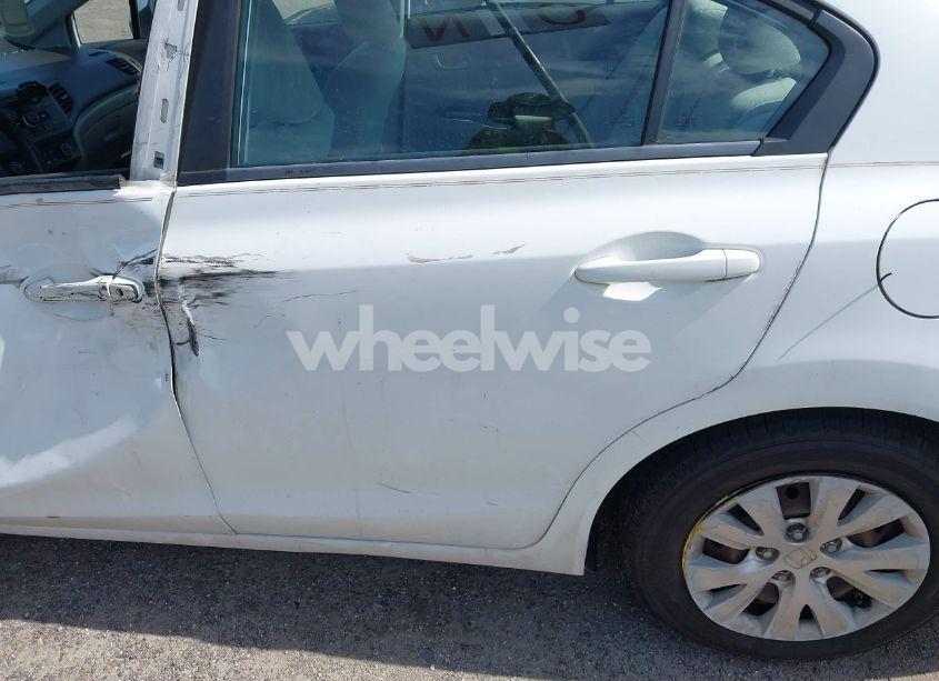 Photo 13 of 2012 Honda Civic LX (VIN 19XFB2F59CE032931)