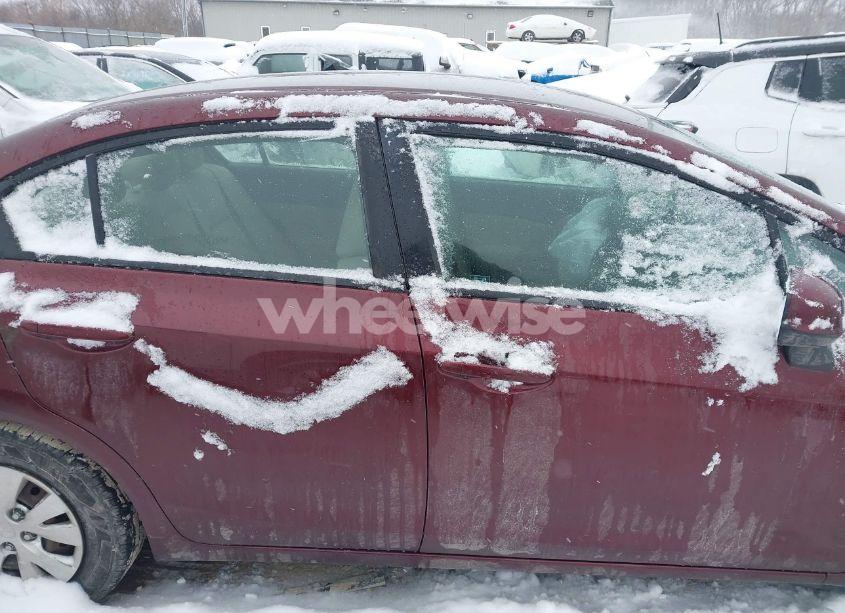 Photo 13 of 2012 Honda Civic SDN LX (VIN 19XFB2F59CE043721)