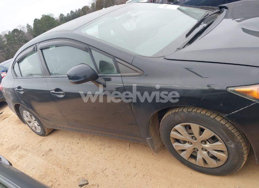 Photo 13 of 2012 Honda Civic SDN LX (VIN 19XFB2F59CE051608)