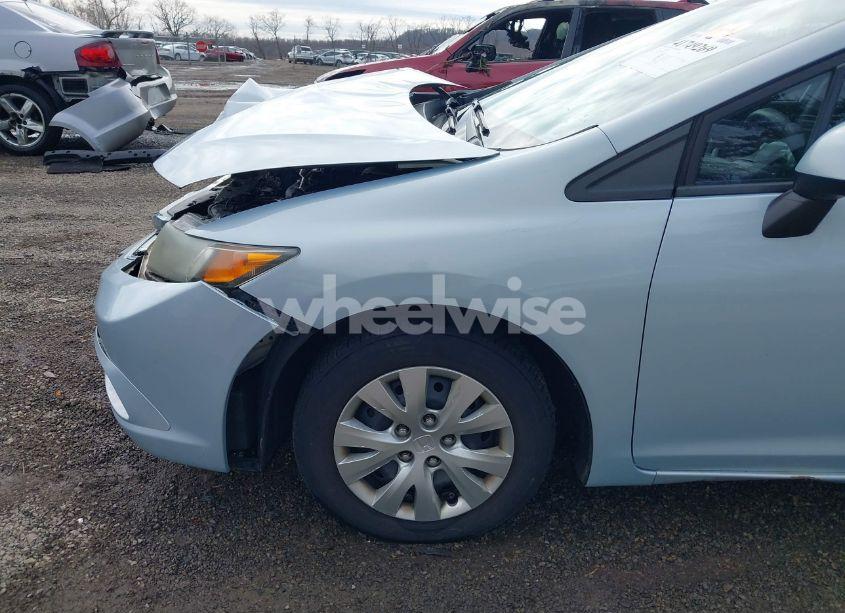 Photo 19 of 2012 Honda Civic LX (VIN 19XFB2F59CE059661)