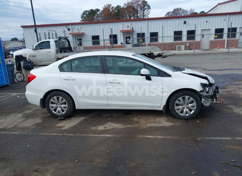 Photo 13 of 2012 Honda Civic SDN LX (VIN 19XFB2F59CE070076)