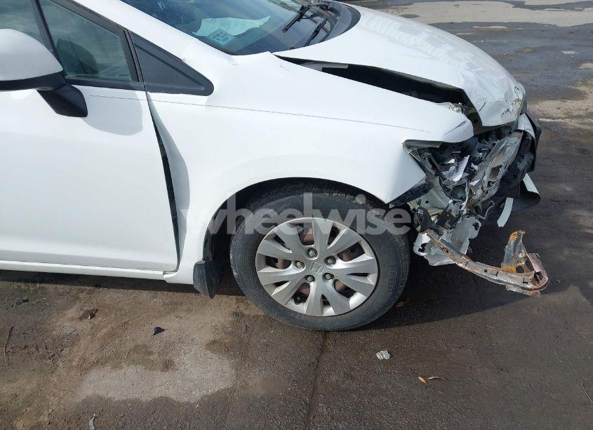 Photo 17 of 2012 Honda Civic SDN LX (VIN 19XFB2F59CE070076)