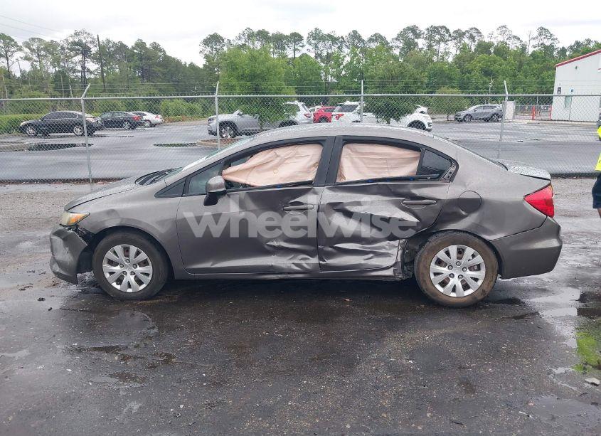 Photo 14 of 2012 Honda Civic LX (VIN 19XFB2F59CE080316)