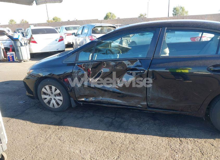 Photo 6 of 2012 Honda Civic LX (VIN 19XFB2F59CE304605)