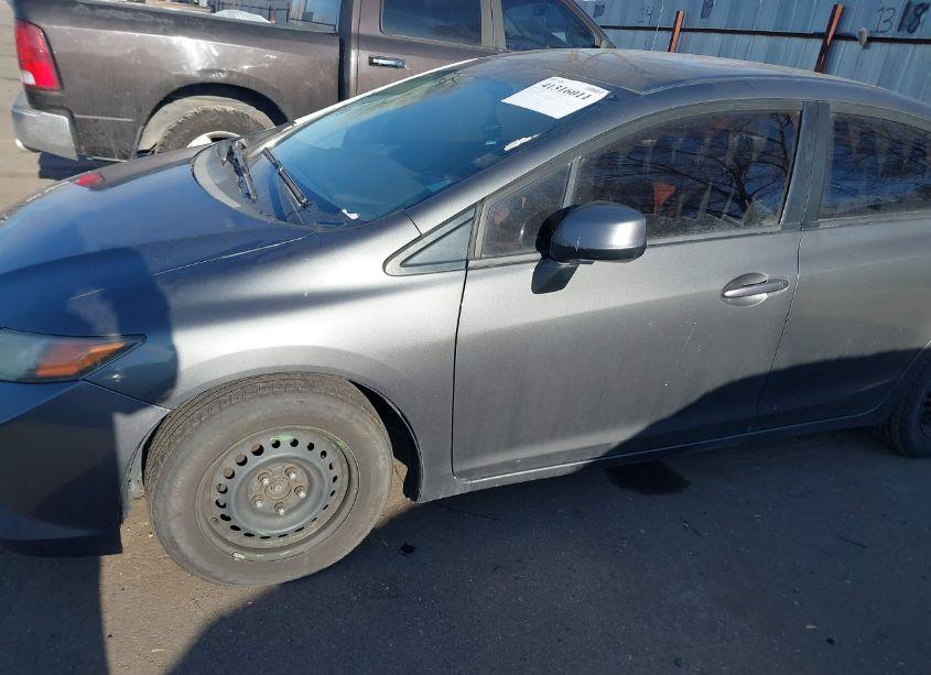 Photo 6 of 2012 Honda Civic SDN LX (VIN 19XFB2F59CE312641)