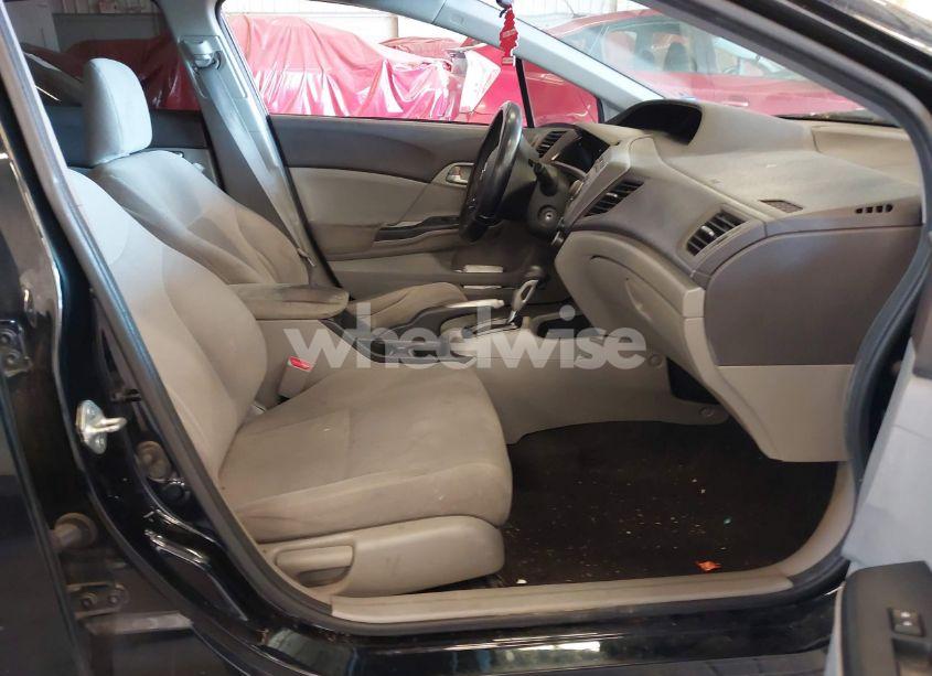 Photo 5 of 2012 Honda Civic LX (VIN 19XFB2F59CE324871)