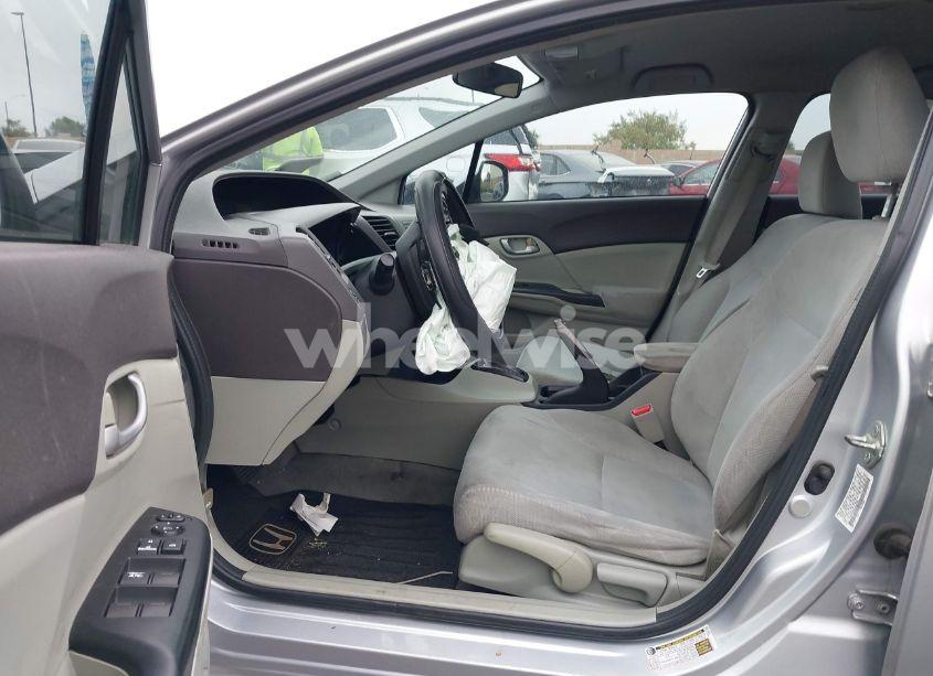 Photo 5 of 2012 Honda Civic LX (VIN 19XFB2F59CE342920)