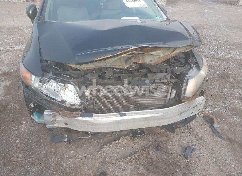 Photo 6 of 2012 Honda Civic SDN LX (VIN 19XFB2F59CE344165)