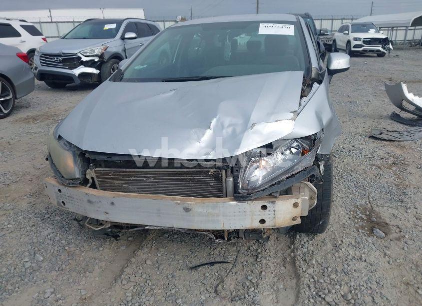 Photo 6 of 2013 Honda Civic LX (VIN 19XFB2F59DE009702)